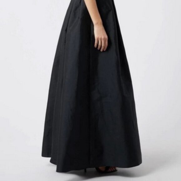 Eliza J Black Ivory Bow Crystal Mikado Ballgown - Picture 4 of 7